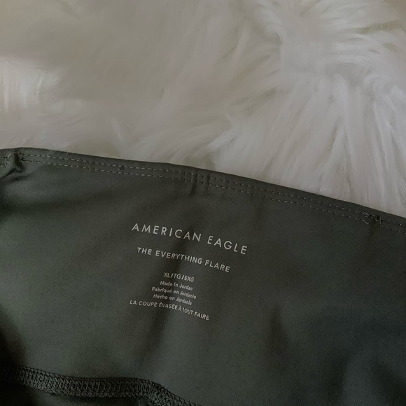American Eagle Outfitters Size XL Everything Highest Waist Flare Leggings Olive - Picture 3 of 11